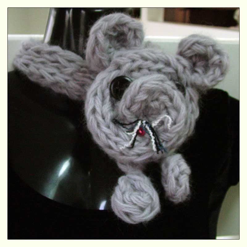 Finger Knitting Necklet Scarves