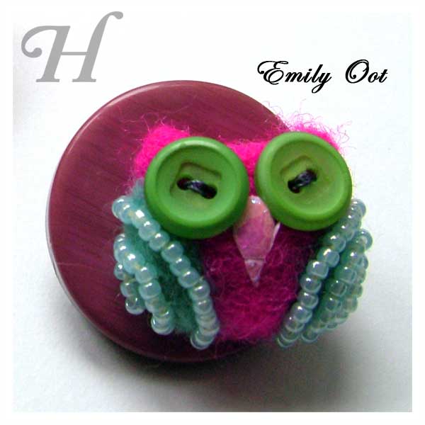 Emily Oot - owlet felt brooch