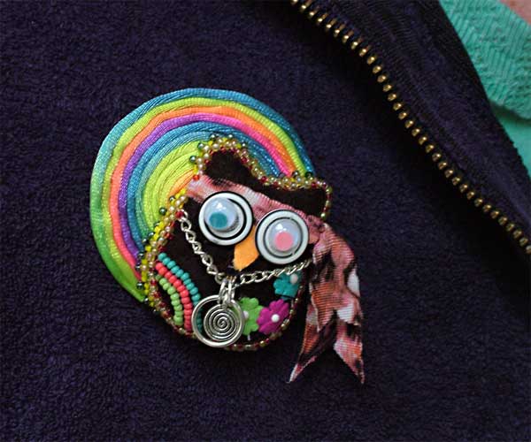 LSD owlet felt brooch