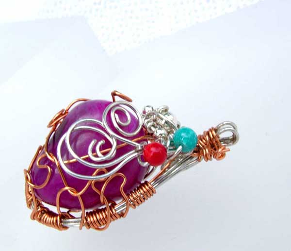 wire wrapped gemstone jewelry pendant