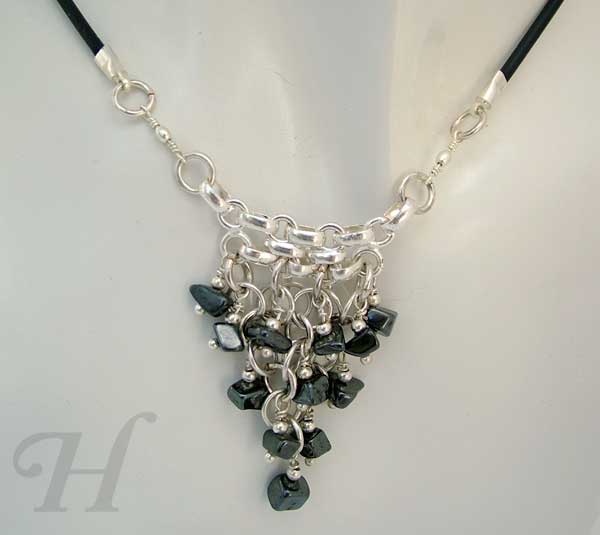 Triangulation Hematite - chain maille jewelry