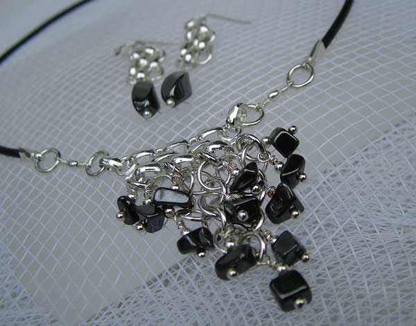 Triangulation Hematite - chain maille jewelry