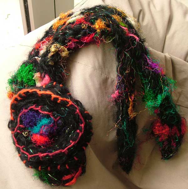 Handy Trendy finger knitted woolen scarf