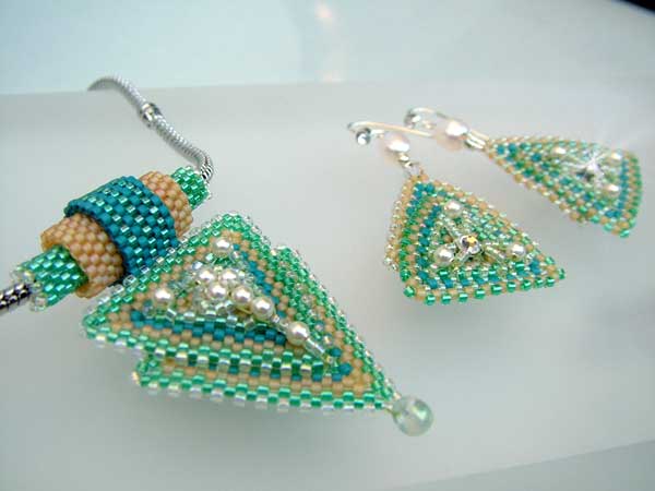 Pearly Earth and Sea beaded jewelry set